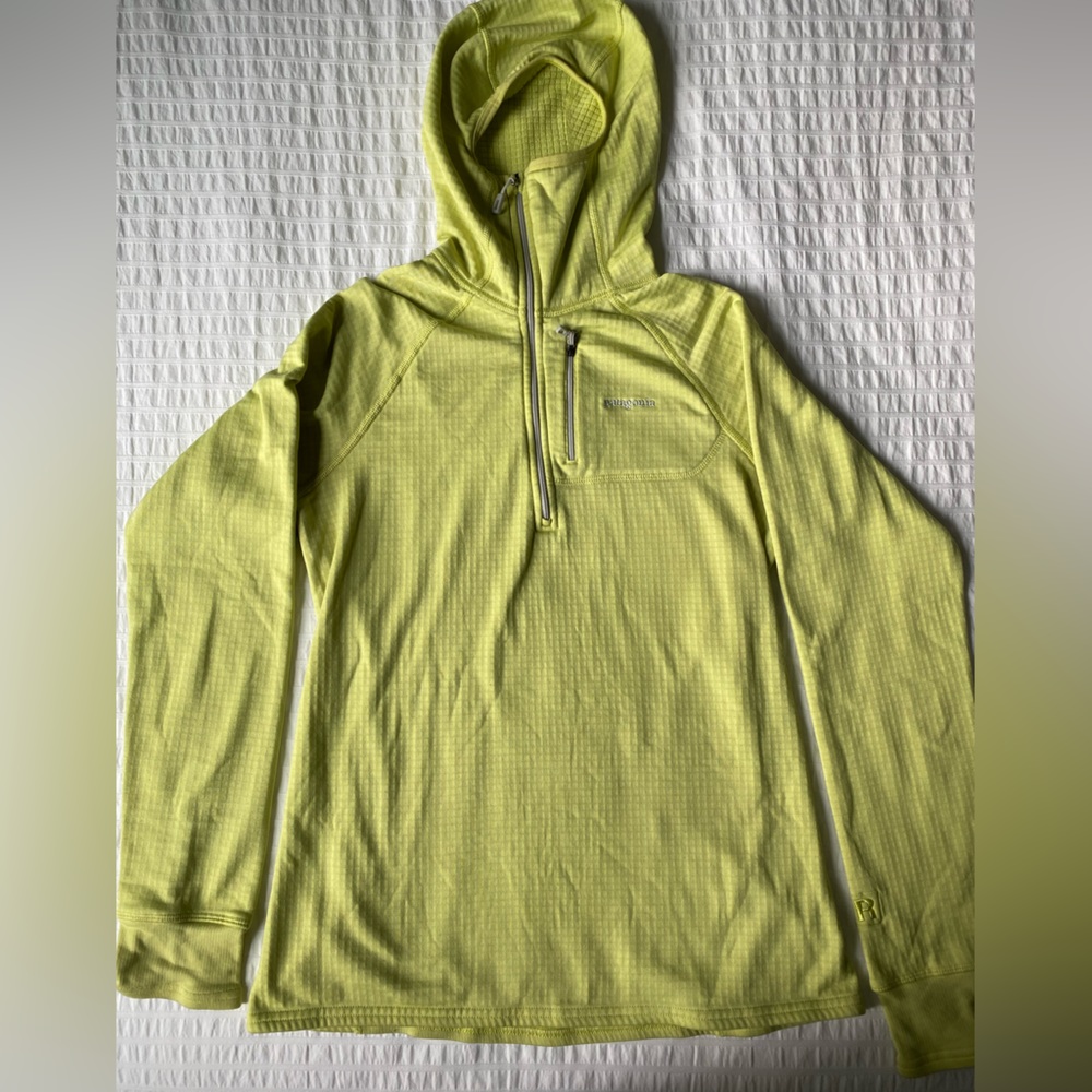 Patagonia R thermal base layer. Women’s size M.